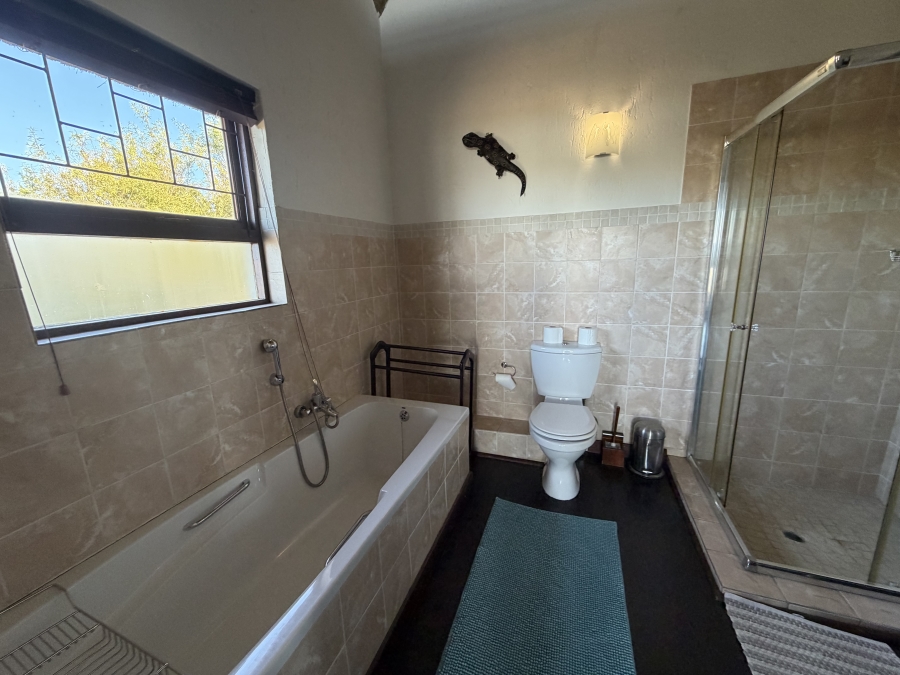 4 Bedroom Property for Sale in Vaaldam SH Free State